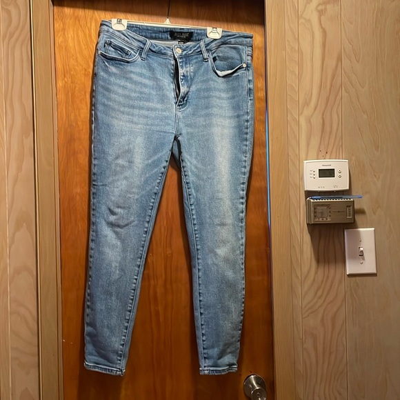 Judy Blue jeans, good condition size 15/32, smoke free home‼️ - Picture 1 of 7